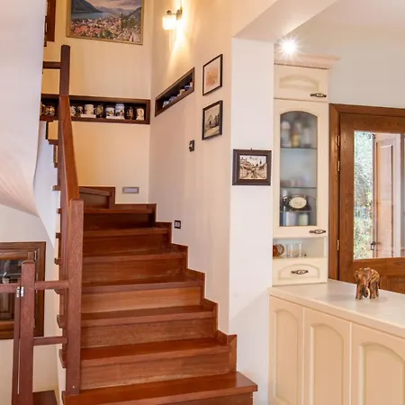 Ilianna Pelion Портария